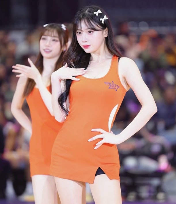 Kim Na yeon Cheerleader