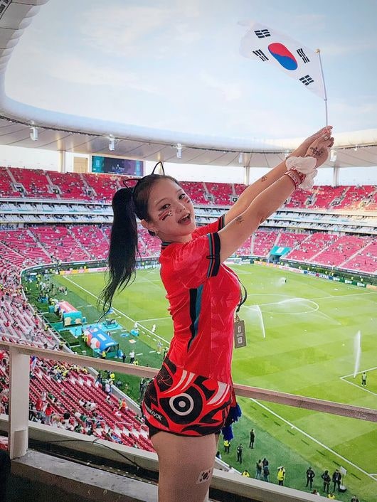 이노냥, 멕시코 월드컵 경기장에서 인종차별 당한 뒤 FIFA와 함께 존중의 메시지 전한다